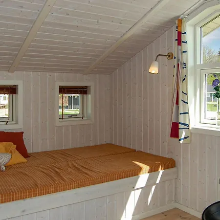 2 Bedroom Amazing In Juelsminde Holiday home *